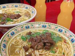 红烧牛肉面-金杨拉面王小吃面馆·牛三宝面·红烧牛肉粉