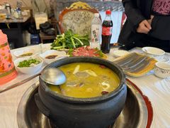 -鲁朗纳麦石锅鸡庄园