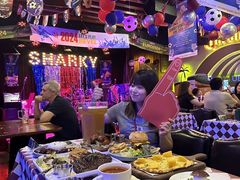 -鲨鱼美式餐厅酒吧Sharky