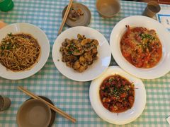 -捌贰虾蟹·江湖菜馆(江汉路店)