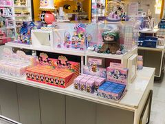 -泡泡玛特POPMART(上海环球港店)