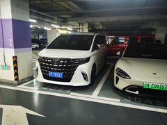 -BFC外滩金融中心停车场