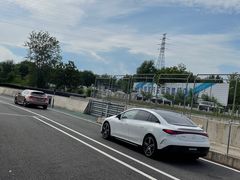 -天津波士信达奔驰4S店(卫津南路店)