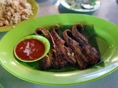 -明记烧鱼美味店