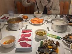 -享遇.锅姥姥牛排海鲜自助(小寨店)