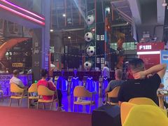 -嗨翻Hi-Fun竞技主题乐园·蹦床亲子生日轰趴(国光1937店)