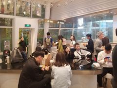 等位区-喜茶(深圳福田星河COCO Park店)
