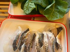 滑嫩黑鱼片-毛辣果·贵州红酸汤牛肉火锅(西单店)