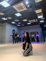 -DL专业爵士舞街舞工作室