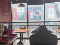 -豪客嘉族·麦尼顿西餐厅(乐福天下店)