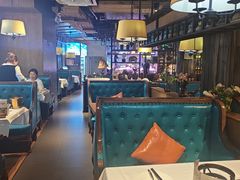 -领鲜活海鲜榴莲自助火锅(东门店)