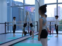-伊叶舞蹈YEAH DANCE(LCM置汇旭辉校区)