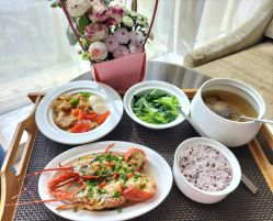 -臻康乃馨月子中心(集美店)