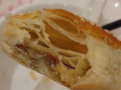 碳烧蜜汁叉烧酥-广州酒家(昌岗地铁站店)
