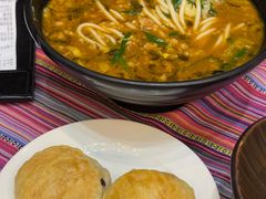 -香巴拉云南餐厅(华莱坞店)