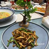 终于来打卡了，出品不错菜品味道都很好