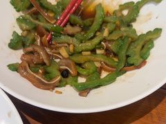 -黄泥岗·地道湖北菜(奥特莱斯店)