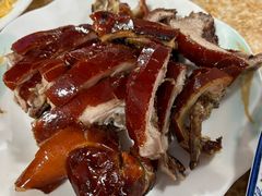 -黄记四更烤乳猪店