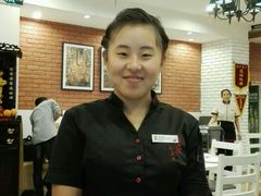 -闫府私房菜(经四路万达店)