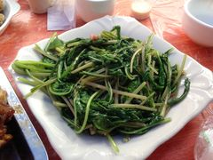 萝卜樱-王万妈卤猪脚(青岩交通路)