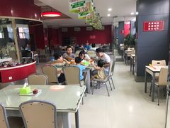 大堂-闫家驴肉老店(华电一校店)