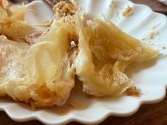 -VERIE BAKEHOUSE