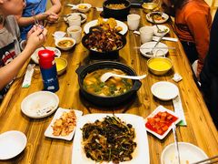 -百年石锅饭·朝鲜族传统民餐