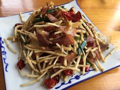 折耳根炒腊肉-仁和人家