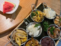 -一朵菌·野生菌探索家火锅(南亚店)