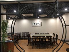 包厢-胡须哥网红竹筒菜