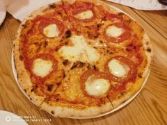 -城市大道红炉披萨烘焙坊