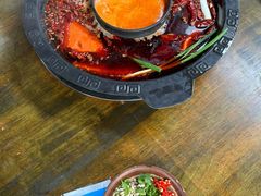 -黄潇洒老火锅(九眼桥宏济巷店)