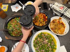 -万重锦·人文川菜馆(骡马市店)