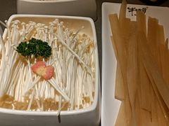 -牛德亨臻牛潮汕火锅(万邦时代店)