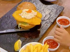 -布鲁豪斯亲子欢乐家庭餐厅