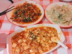 -洪霞餐馆·川菜·鲜货现炒(两江春城店)