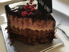 -UNI UNI(环亚凯瑟琳店)