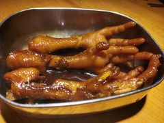 弄堂里的卤鸡爪-弄堂里(新天地店)