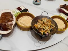 -梅利汴京烤鸭•开封豫菜地标店(东司门店)