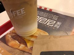 摩卡-肯德基(虹桥机场T2北指廊精选外卖点店)