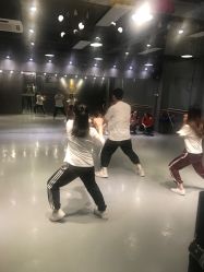 -卡门舞蹈
