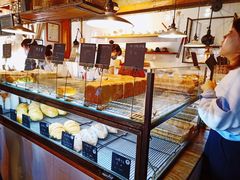 面包甜点陈列柜-仙峰天然面包(迎宾路店)