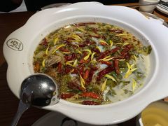 -江渔儿酸菜鱼专门店(明珠广场店)