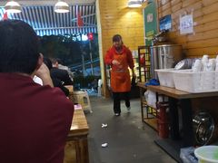 -杨三孃跷脚牛肉(西外棕榈岛店)