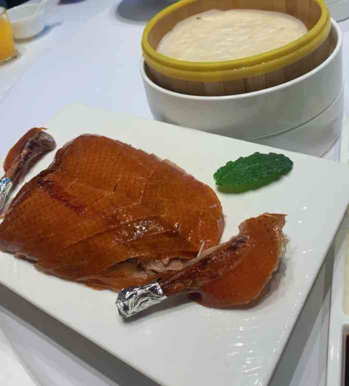 东鑫酒店(武汉汉阳店)-"离家很近的一个酒店,只要节日啊聚会都会订.