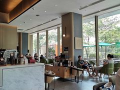 -星巴克臻选(深圳龙华红山天虹店)