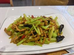 -钟记陕南菜·煎锅鱼(红专南路店)