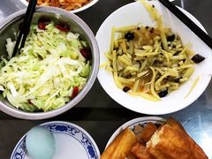 -八一路好吃街(雨田商务大厦店)