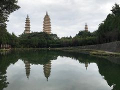 -三塔倒影公园