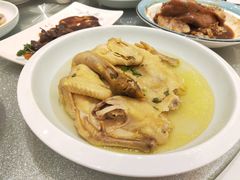 竹林蒸土鸡-松沪名灶·豆浆鱼头·新上海菜(飞航吾悦广场店)